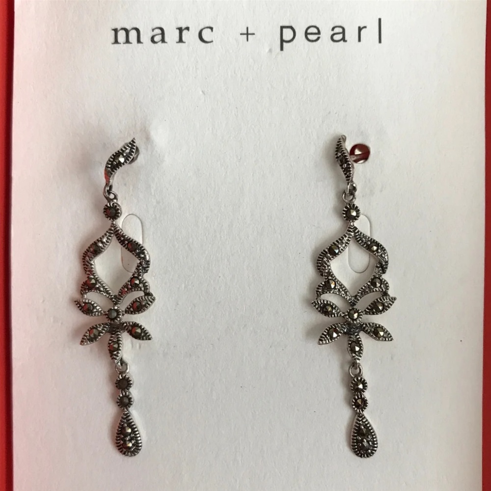 Dangling Earrings (New)